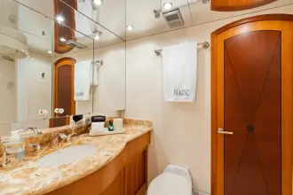 Thumbnail von Hatteras 	100 Motor-Yacht MAGIC