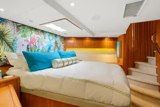 Thumbnail von Hatteras 	100 Motor-Yacht MAGIC