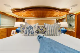 Thumbnail von Hatteras 	100 Motor-Yacht MAGIC