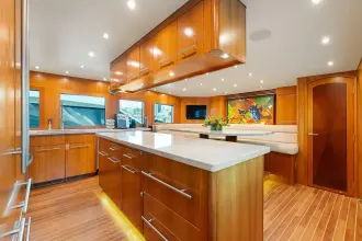 Thumbnail von Hatteras 	100 Motor-Yacht MAGIC