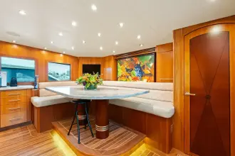 Thumbnail von Hatteras 	100 Motor-Yacht MAGIC