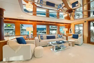 Thumbnail von Hatteras 	100 Motor-Yacht MAGIC