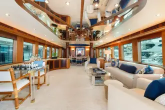 Thumbnail von Hatteras 	100 Motor-Yacht MAGIC