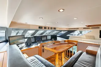 Thumbnail von Hatteras 	100 Motor-Yacht MAGIC