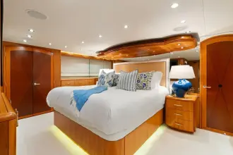 Thumbnail von Hatteras 	100 Motor-Yacht MAGIC