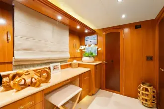 Thumbnail von Hatteras 	100 Motor-Yacht MAGIC