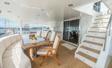 Thumbnail von Cheoy Lee 95 Motor-Yacht FOOTLOOSE
