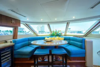 Thumbnail von Lazzara Yachts 80 Skylounge M.Y. WILLYN