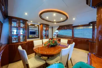 Thumbnail von Lazzara Yachts 80 Skylounge M.Y. WILLYN