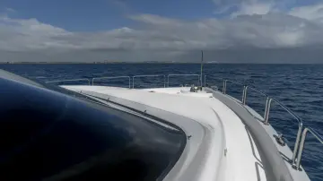 Thumbnail von Hatteras 80 Enclosed Bridge Skylounge Gallopin