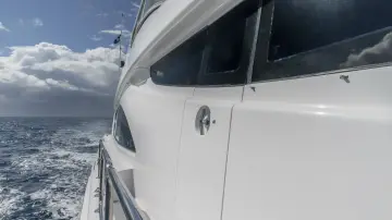 Thumbnail von Hatteras 80 Enclosed Bridge Skylounge Gallopin