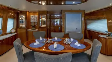 Thumbnail von Hatteras 80 Enclosed Bridge Skylounge Gallopin