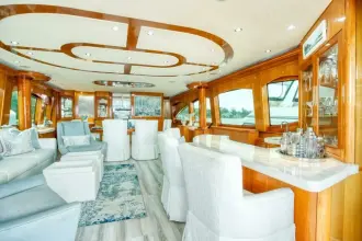 Thumbnail von Hatteras 80 Enclosed Bridge Skylounge MAJESTIK
