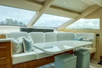 Thumbnail von Hatteras 80 Enclosed Bridge Skylounge MAJESTIK