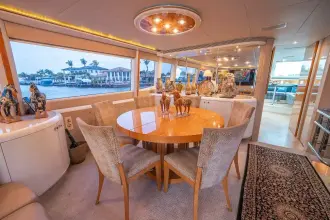 Thumbnail von Lazzara Yachts 76 Skylounge Dare to Dream