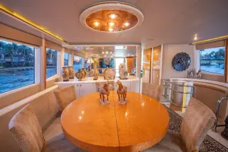 Thumbnail von Lazzara Yachts 76 Skylounge Dare to Dream