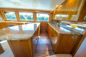 Thumbnail von Viking 68 Convertible LÄUFT ÜBER