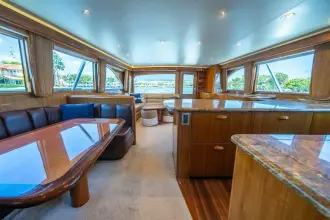 Thumbnail von Viking 68 Convertible LÄUFT ÜBER