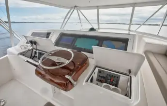 Thumbnail von Viking 68 Convertible Mobster