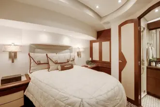 Thumbnail von Ocean Yachts 64 Convertible Love Boat