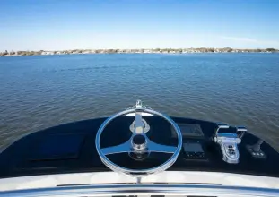 Thumbnail von Viking 64 Enclosed Bridge High Life