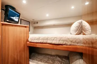 Thumbnail von Viking 64 Enclosed Bridge High Life