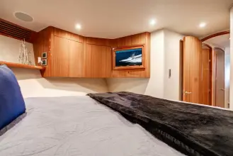 Thumbnail von Viking 64 Enclosed Bridge High Life