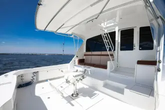 Thumbnail von Viking 64 Enclosed Bridge High Life