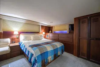 Thumbnail von Hatteras 63 Motor Yacht Phantom