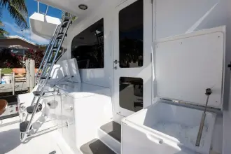 Thumbnail von Hatteras 60 Convertible SALT RUSH
