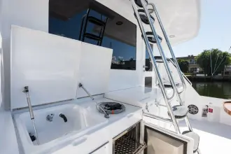 Thumbnail von Hatteras 60 Convertible SALT RUSH
