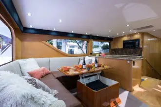Thumbnail von Hatteras 60 Convertible SALT RUSH