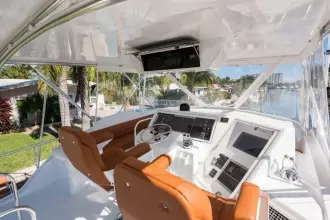 Thumbnail von Hatteras 60 Convertible SALT RUSH