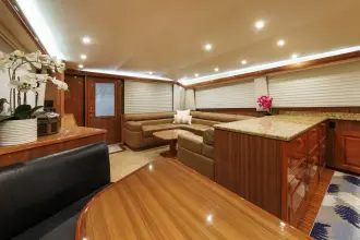 Thumbnail von Viking 61 Convertible YOLO