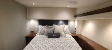 Thumbnail von Viking 54 Convertible Nomad