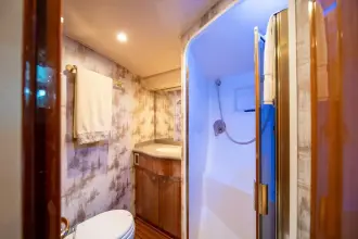 Thumbnail von Viking 52 Convertible WEISS PERLE