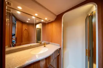 Thumbnail von Viking 52 Convertible WEISS PERLE
