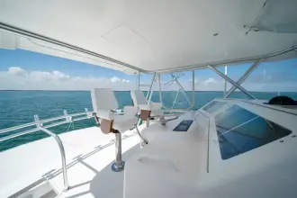 Thumbnail von Viking 52 Convertible WEISS PERLE