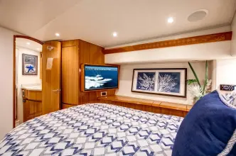 Thumbnail von Viking 48 Convertible Dorothy Marie