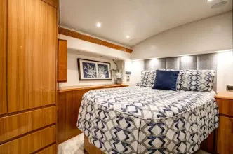 Thumbnail von Viking 48 Convertible Dorothy Marie