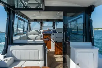 Thumbnail von MJM Yachts 42 auf Lager MJM 42-005