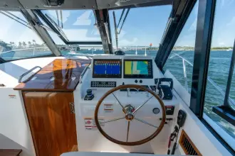 Thumbnail von MJM Yachts 42 auf Lager MJM 42-005