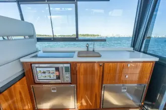 Thumbnail von MJM Yachts 42 auf Lager MJM 42-005