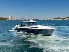 Thumbnail von MJM Yachts 42 auf Lager MJM 42-005