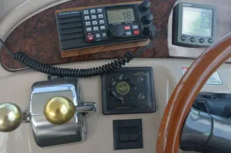 Thumbnail von Sea Ray 460 Sundancer 4 RICH-SHER ODER ÄRMER