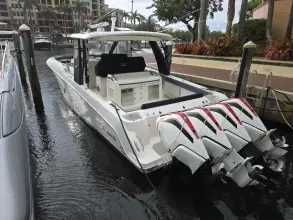 Thumbnail von Boston Whaler 420 Outrage BFT