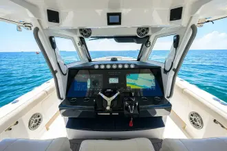 Thumbnail von Solace Center Console 41 Solace 2021