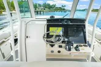 Thumbnail von Boston Whaler 380 Outrage FELLOWSHIP