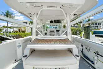 Thumbnail von Boston Whaler 380 Outrage FELLOWSHIP