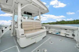 Thumbnail von Boston Whaler 380 Outrage FELLOWSHIP